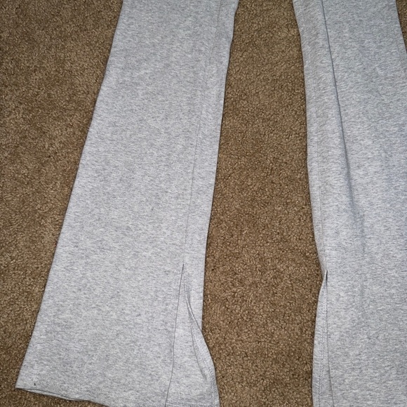 PacSun Women's Light Gray Leggings - Picture 2 of 5